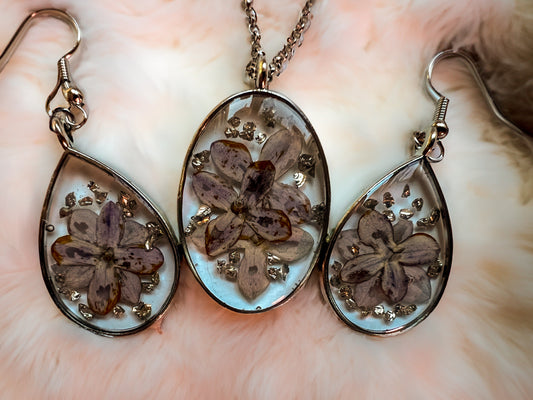 Lilac Pendant and Earring Set | Handmade Jewelry | Resin Craft